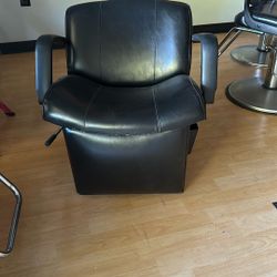 Shampoo Chair 