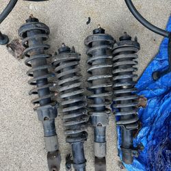 92-95 Honda Civic Stock Struts 