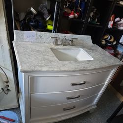 A Nice Bathroom Cabinet With Sink 42x20