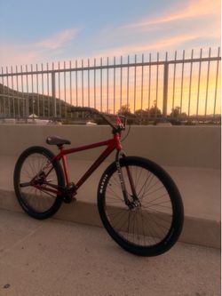 Throne Looking for trade or offers
