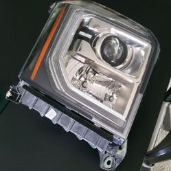 2016 Yukon Headlight Assembly, Right, GMC 
