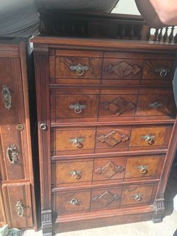 Vintage dressor