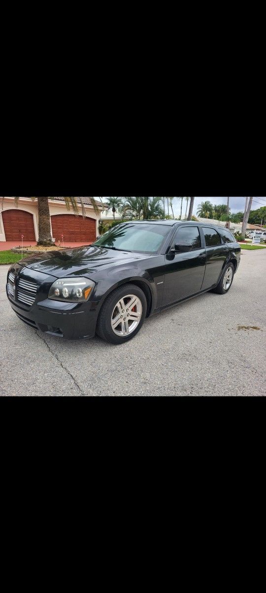 2005 Dodge Magnum