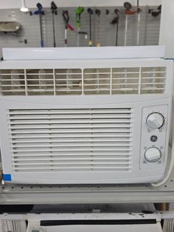 General Electric Air Conditioner. 5100 BTU. ASK FOR RYAN. #4(contact info removed)0-03
