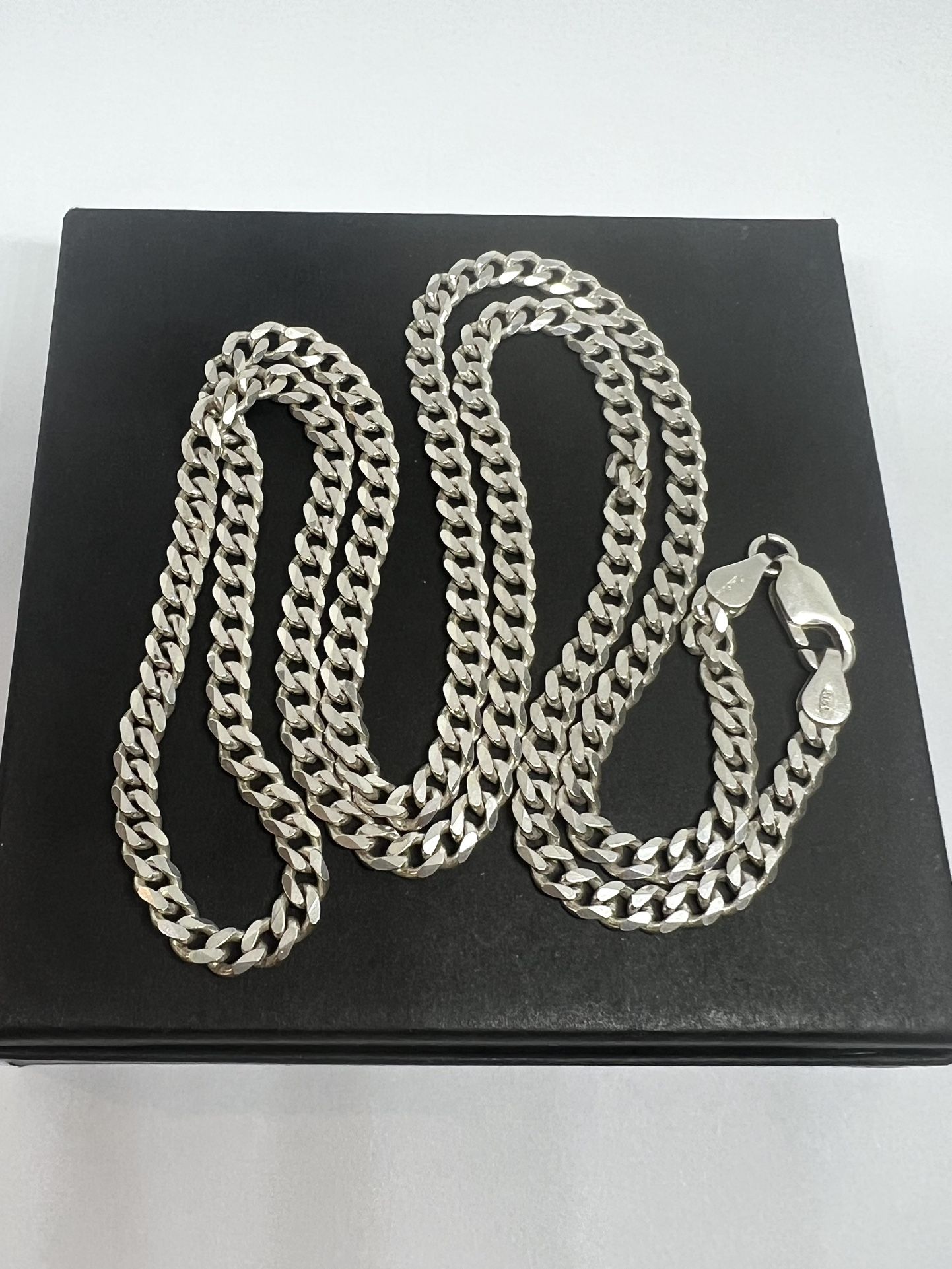 925 Sterling Silver Diamond cut Cuban link chain necklace size 26”