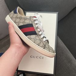 GUCCI ACE SUPREME 