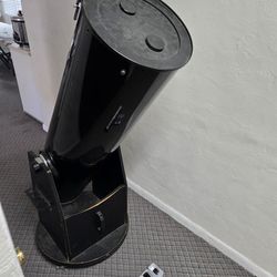 Zhumell Z10 10-inch  Dobsonian telescope and eyepieces