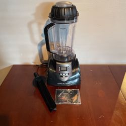 Montel Williams Living Well HealthMaster Elite Blender 8 Speed 70 oz