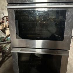 Fridge , Wall Mount Oven , Dishwasher 