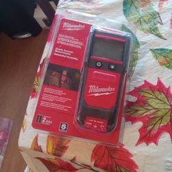 Milwaukee  Auto Voltage  Continuity  Tester