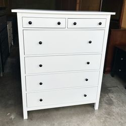 White Hemnes IKEA 6 Drawer Dresser 