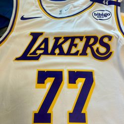 Lakers Luka Doncic Jersey S M L XL XXL 