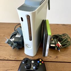 Microsoft Xbox 360 Elite 60GB in White w WiFi Adapter Bundle