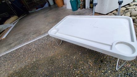 Bed dinner tray