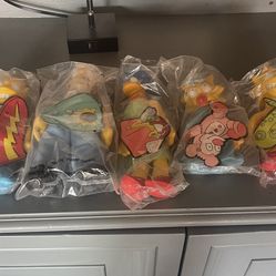 Set of Simpson dolls