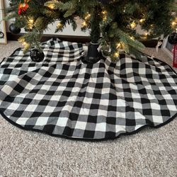 🎄 Buffalo Plaid Christmas Decor Bundle — Tree Skirt + Garland! 🎄
