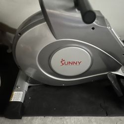 Sunny Rowing Machine 