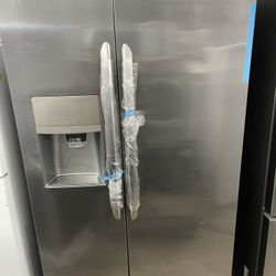 Frigidaire Side By Side In Stainless Steel New Open Box Coubter Depth