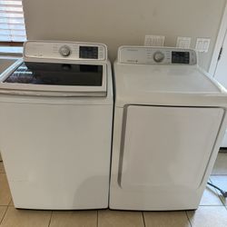 Samsung Washer And Dryer Set (Electric)