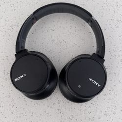 Sony Noise Cancelling Headphones WHCH700N