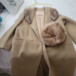 Mink Coll And Hat. Coat Full Length.