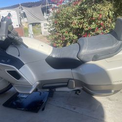 Running Clean Title 1989 Honda Pacific Coast PC800 *oil leak but runs