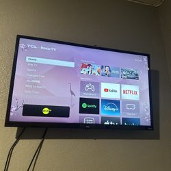 TCL Roku 32” TV
