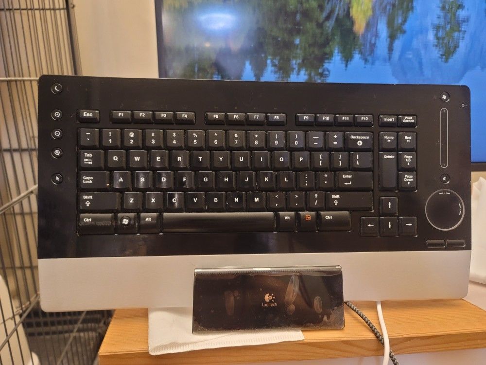 Logitech diNovo Edge Keyboard (Black)