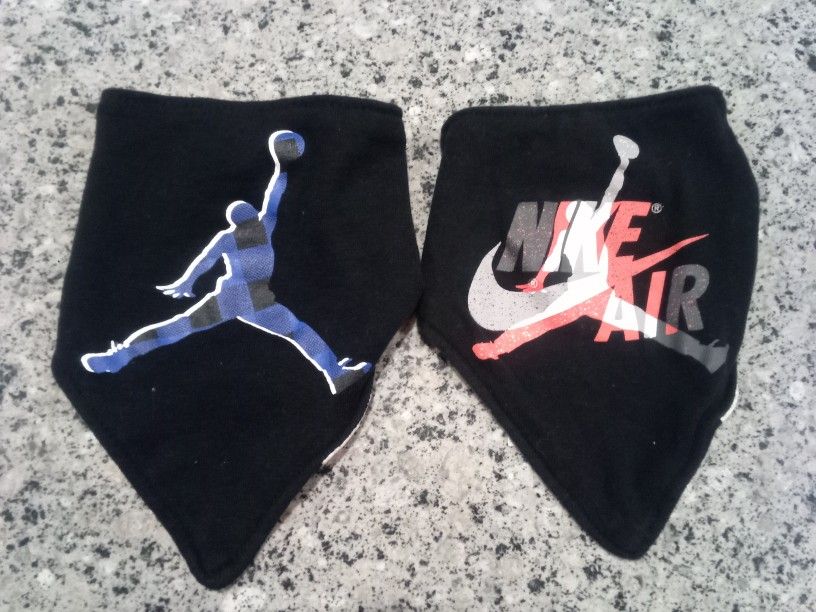 0-6 Months Nike Bibs😍