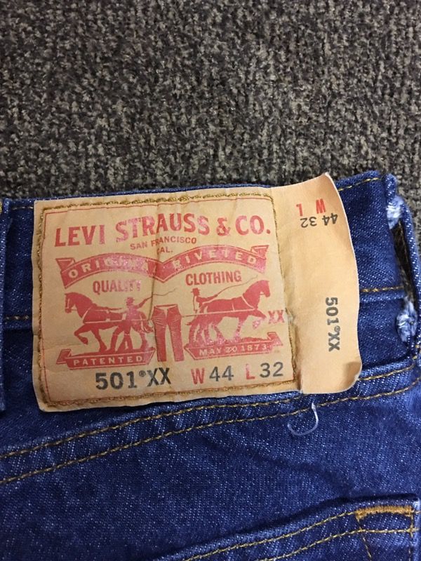 42" x 32" Levi 501xx Button Fly jeans.