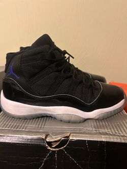 Nike Air Jordan 11 Space Jam size 4Y