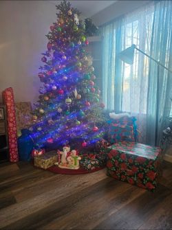 8 ft Christmas Tree