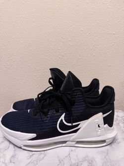 LeBron witness 6 size 11m