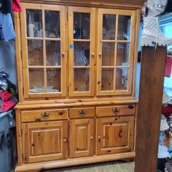Chinera/  China Hutch