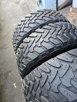 only 3 used tired Lt285 75r17 Toyo  MT Open Country $250.00 all