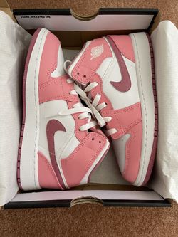 Air Jordan 1 Mid (GS) “Valentine’s Day”