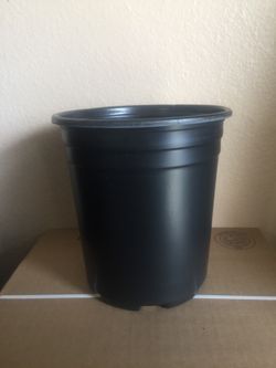 1 ,2,3,5,15 gallon Plastic nursery pots