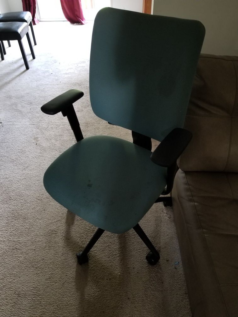 Selling office chair