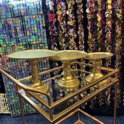 Plastic Cake Stand Sets Perfect For All Occasions! 