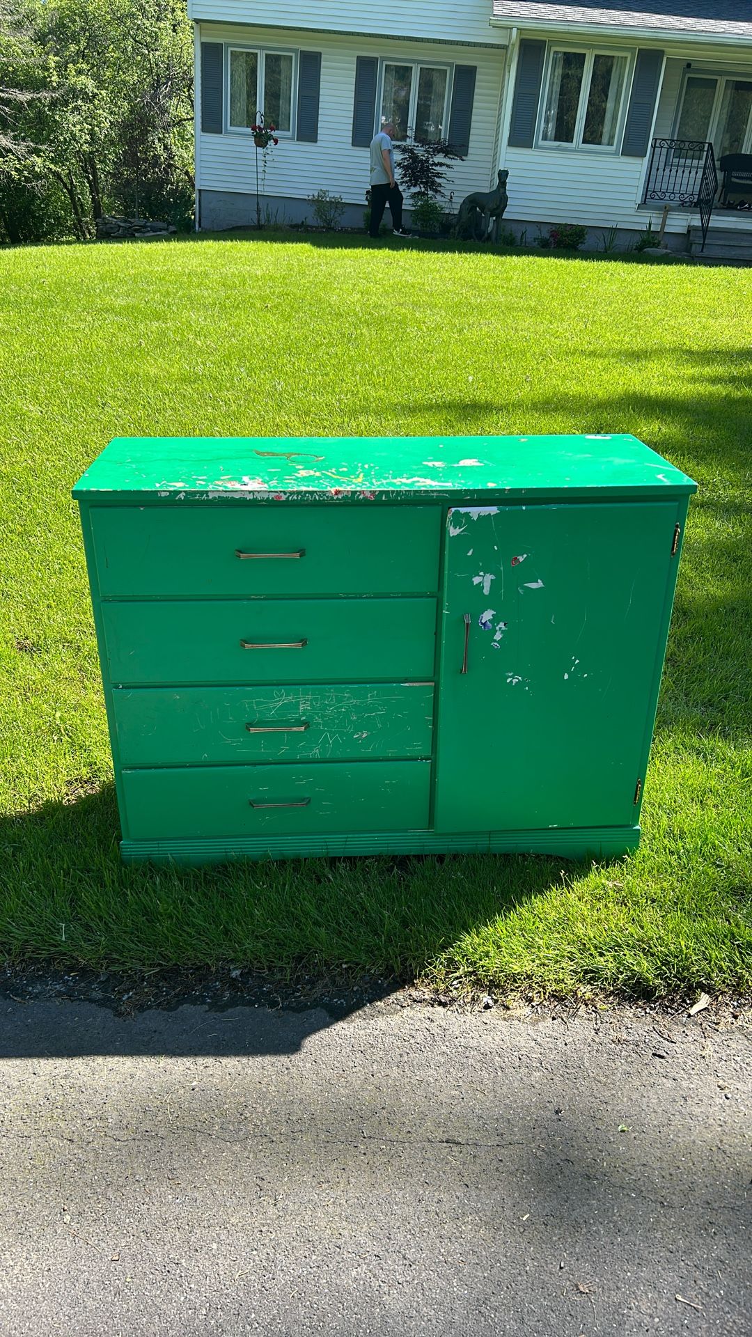 Free Mini Old Dresser