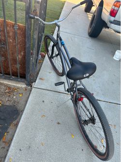 Schwinn beach cruiser