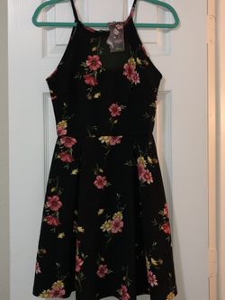 SOPRANO CUTE LIL DRESS SIZE medium