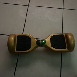 Hoverboard, Color Yellow, Size 2ft And In Great Condition
