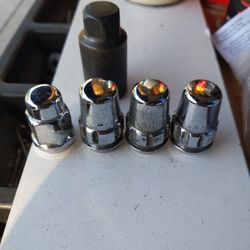 Used Wheel Lug Locks