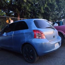 Toyota Yaris  Asul