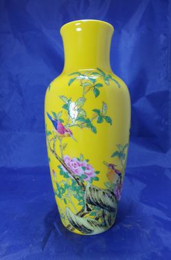 Republic Dynasty Yellow Decorated Glossy Vase with Beautiful Decorations and Has Marking On Bottom
