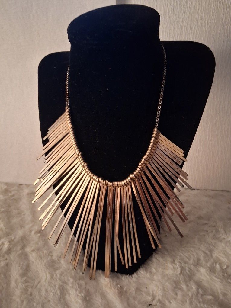 Necklaces To Accesorise Your Unique Style