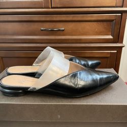 Linea Paolo Black Flats Size 7.5M