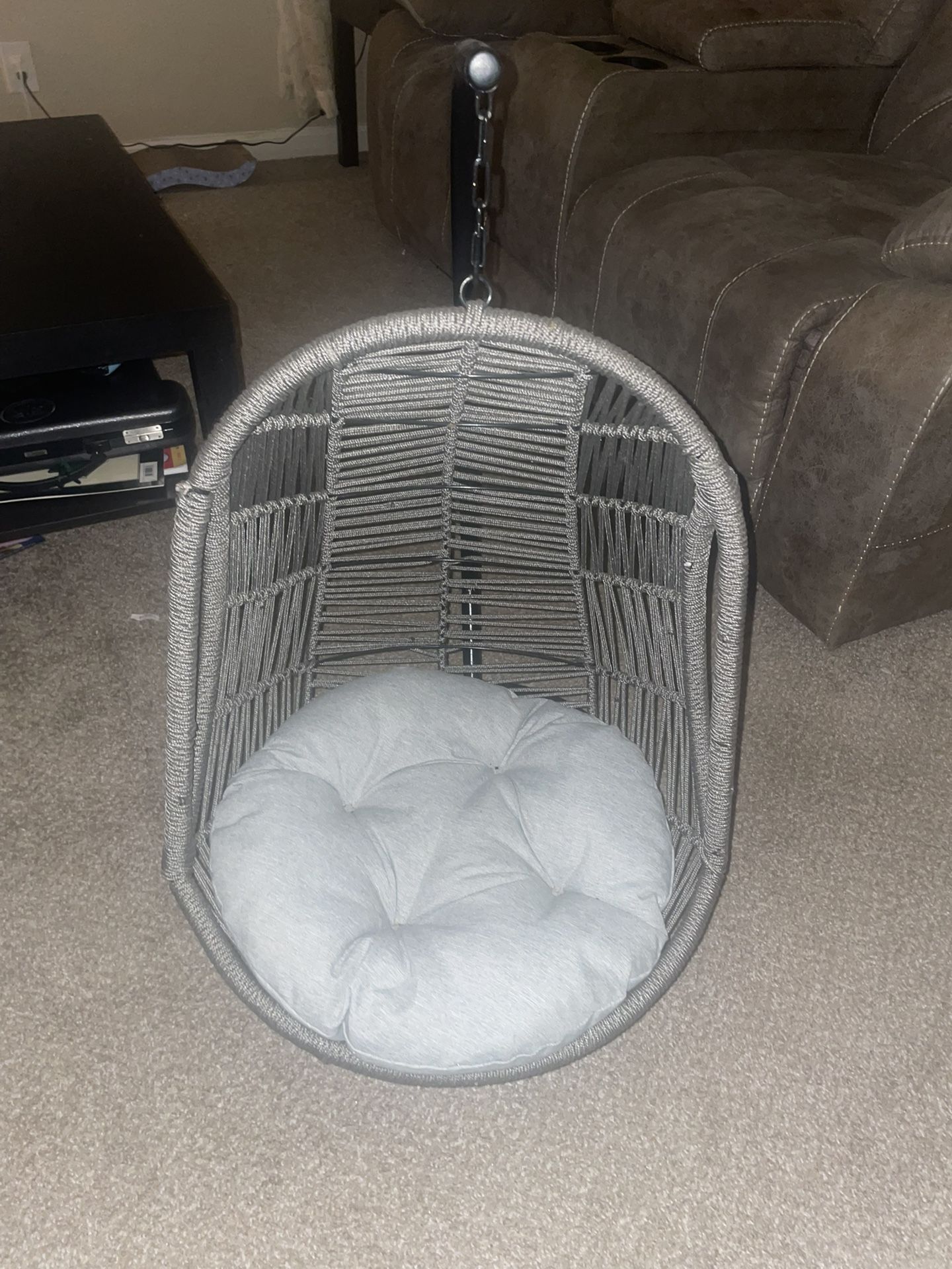 Cat Swing, Never Used