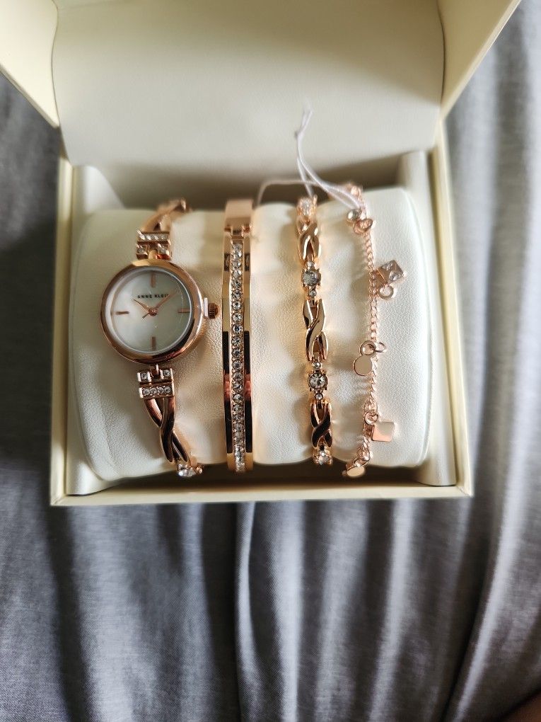 Anne Klein